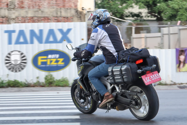 TANAX motoFizz MFK-248 旅行硬殼側箱2 40L
