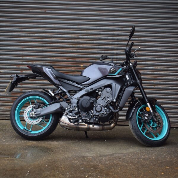Pyramid 前土除延長片 YAMAHA MT09 TRACER