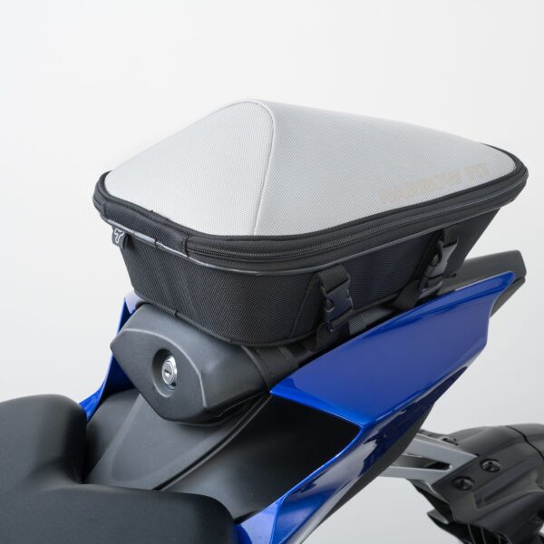 TANAX motoFizz MFK-291 Narrow Fit M 後座包(淺灰) 6L