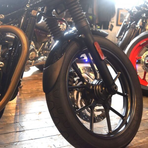 Pyramid 土除延長片 - Triumph Speed Twin 900